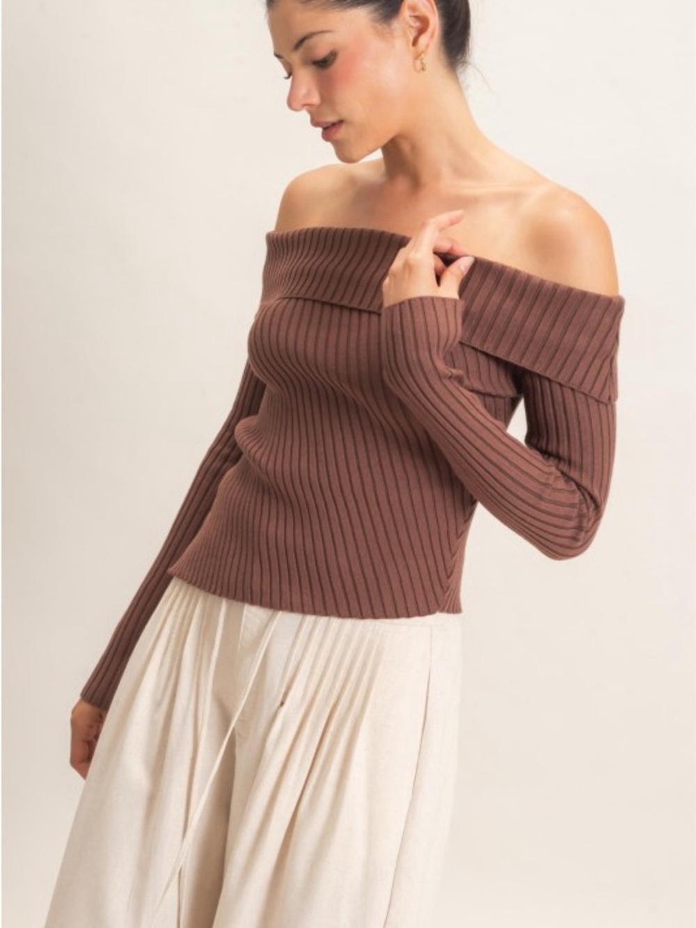 Off-Shoulder Ribbed top - Brown
